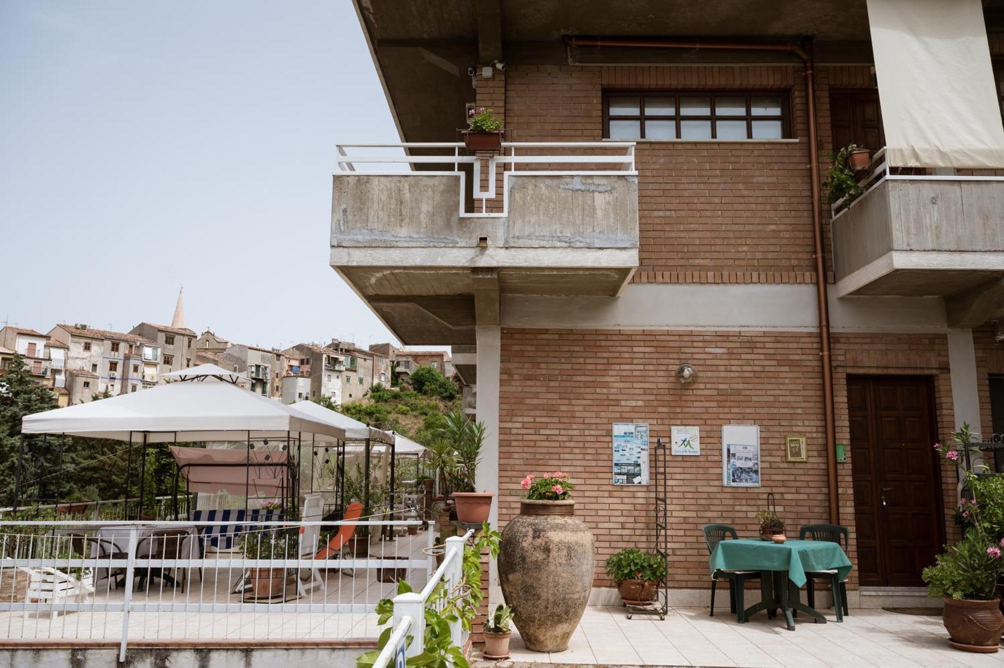 B&B Panorama Castelbuono  Ngoại thất bức ảnh